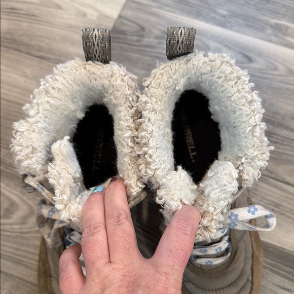 Merrell Brown and Gray Ankle Boots with Star Laces 8.5 - Picture 2 of 7